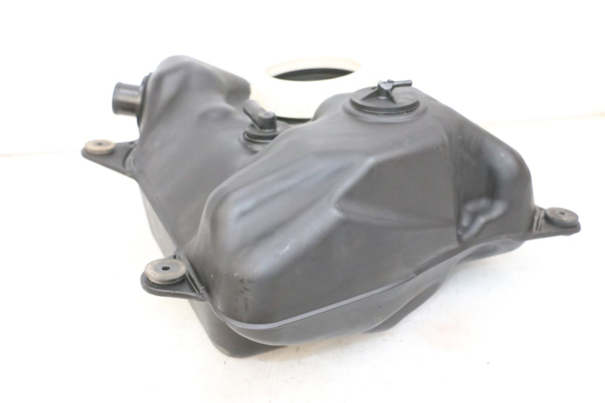 photo de SERBATOIO CARBURANTE  SUZUKI BURGMAN 650 (2013 - 2020)