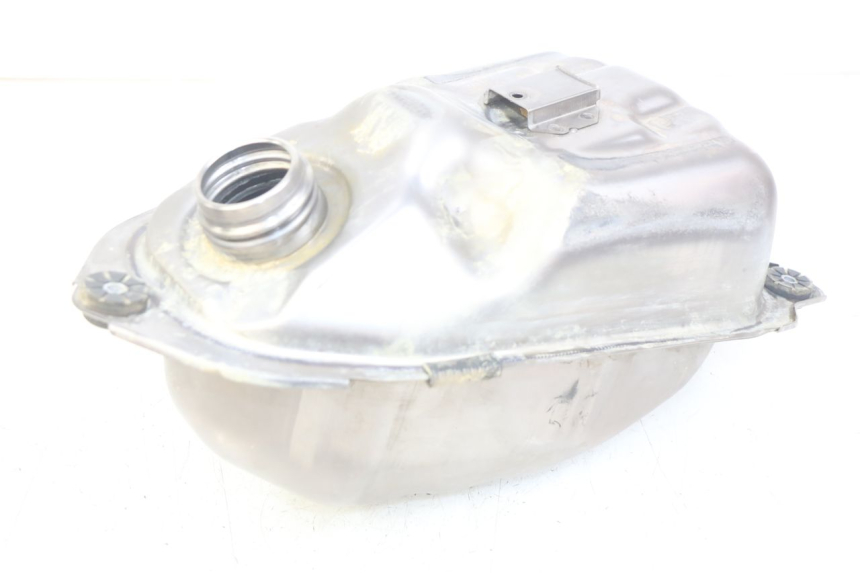 photo de SERBATOIO CARBURANTE HONDA CRF CR-F RX 450 (2017 - 2021) - Primo piano tecnico