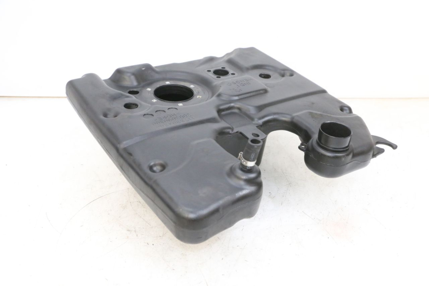 photo de SERBATOIO CARBURANTE PEUGEOT DJANGO 4T 50 (2014 - 2019) - Vista d'insieme del prodotto