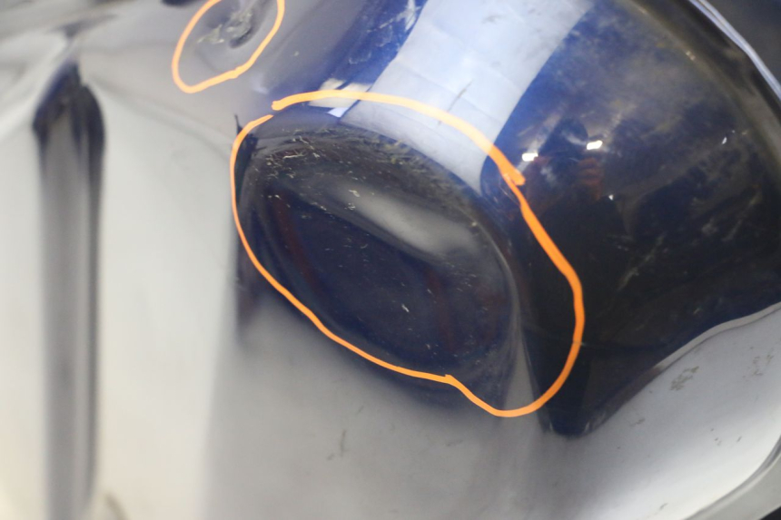 photo de SERBATOIO CARBURANTE  SUZUKI DL V STROM 1000 (2002 - 2007) - Vista d'insieme del prodotto