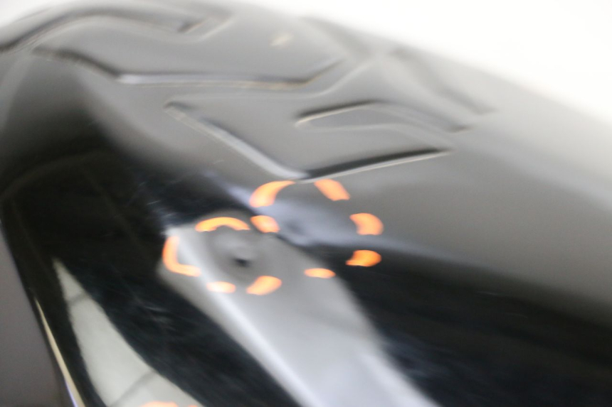 photo de SERBATOIO CARBURANTE  KAWASAKI GPZ RX 1000 (1986 - 1988) - Ispezione visiva dettagliata