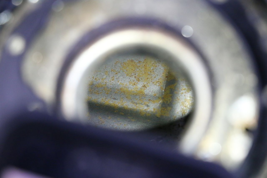 photo de SERBATOIO CARBURANTE  KAWASAKI GPZ RX 1000 (1986 - 1988) - Zoom sullo stato d'uso