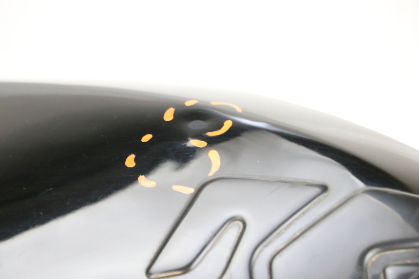 photo de SERBATOIO CARBURANTE  KAWASAKI GPZ RX 1000 (1986 - 1988) - Stato della superficie e materiale