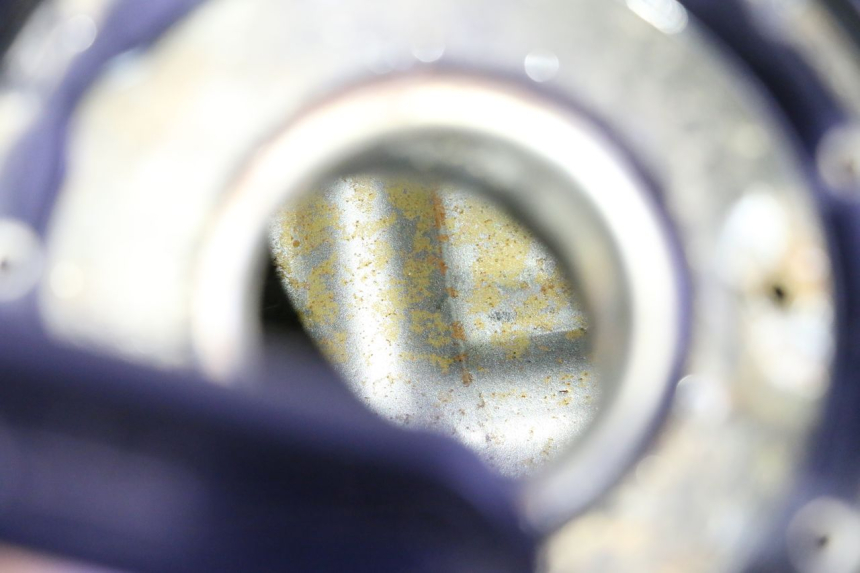 photo de SERBATOIO CARBURANTE  KAWASAKI GPZ RX 1000 (1986 - 1988) - Primo piano tecnico