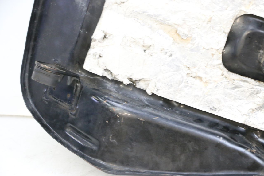 photo de SERBATOIO CARBURANTE  KAWASAKI GPZ RX 1000 (1986 - 1988) - Marcature e riferimenti originali