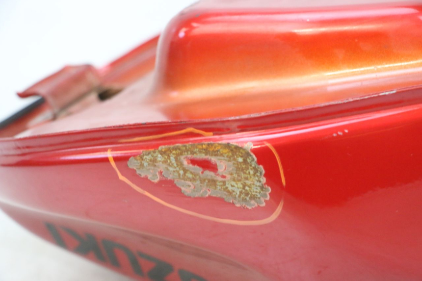 photo de SERBATOIO CARBURANTE  SUZUKI GSF N BANDIT 600 (1996 - 1999) - Zoom sullo stato d'uso