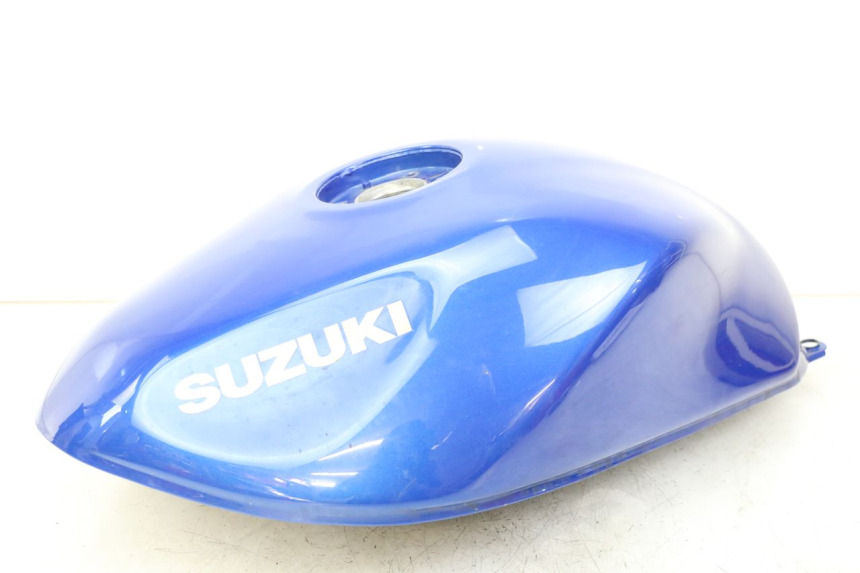 photo de SERBATOIO CARBURANTE  SUZUKI GSF S BANDIT 600 (2000 - 2004) - Caratteristiche distintive
