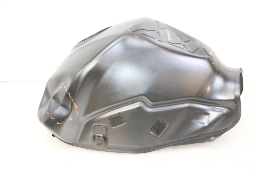 photo de SERBATOIO CARBURANTE  SUZUKI GSR 750 (2011 - 2017)