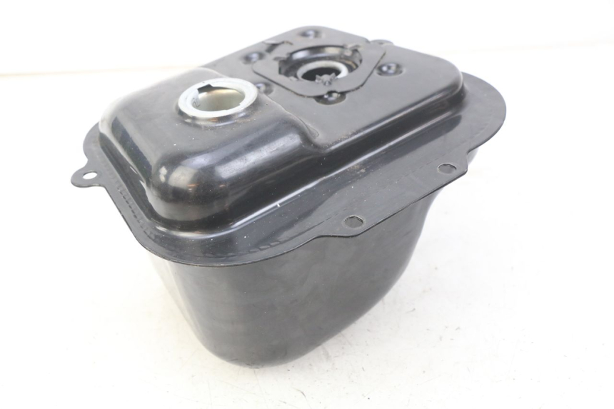 photo de SERBATOIO CARBURANTE JM MOTORS GT LINE 4T 50 (2021 - 2023)