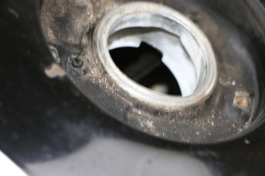 photo de SERBATOIO CARBURANTE  HONDA NSR R 125 (1994 - 2003) - Caratteristiche distintive