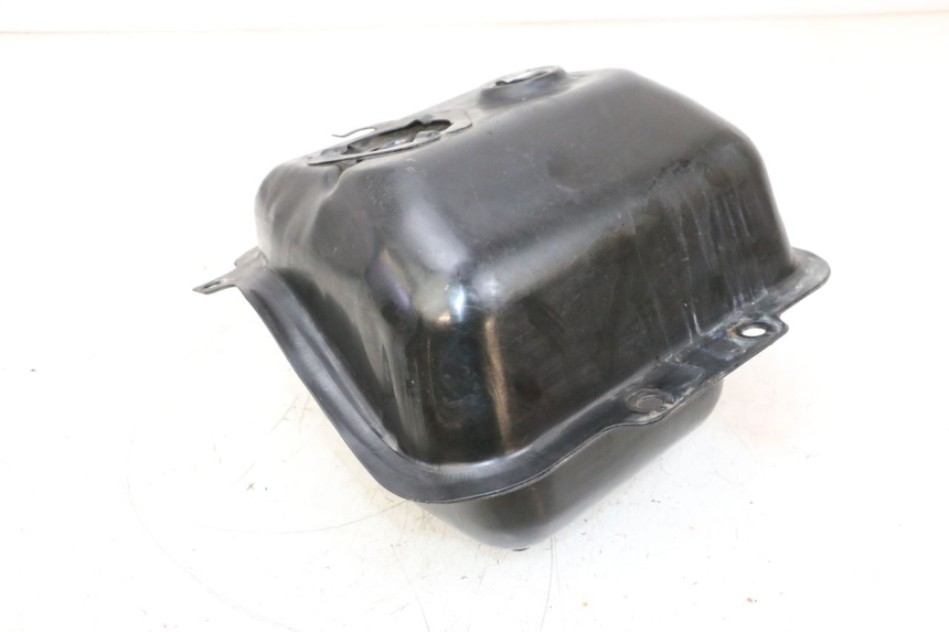 photo de SERBATOIO CARBURANTE SYM ORBIT 2 4T 50 (2008 - 2017) - Dettagli dei punti di fissaggio