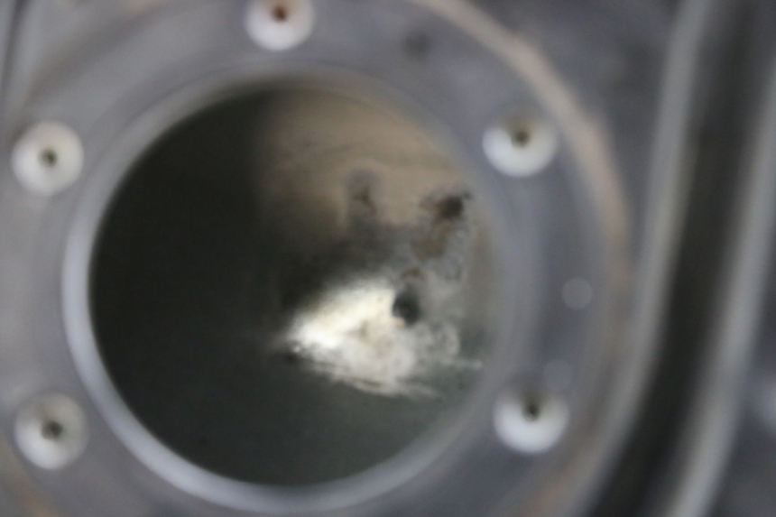 photo de SERBATOIO CARBURANTE  SYM ORBIT III 3 4T 50 (2021 - 2025) - Primo piano tecnico