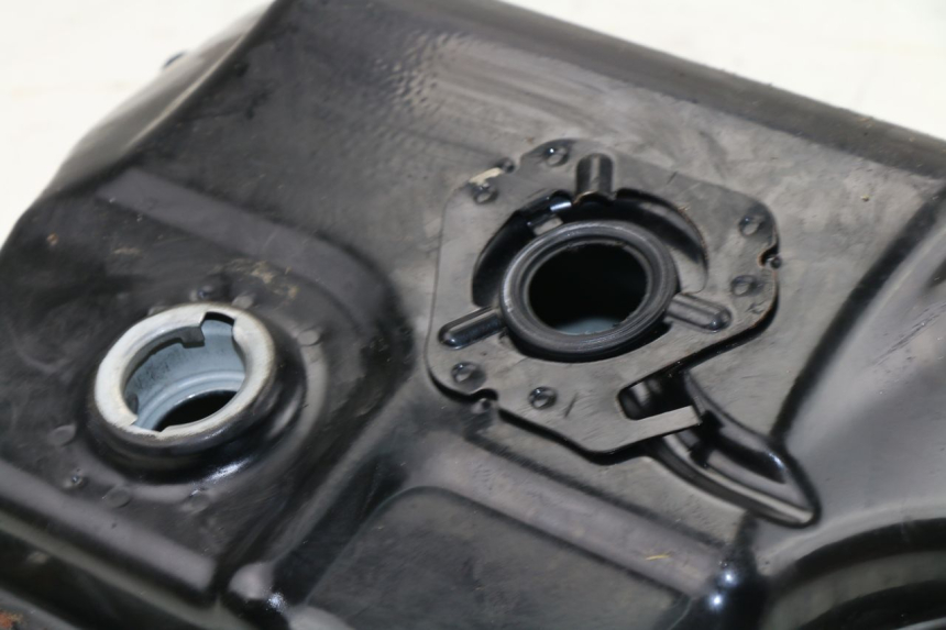 photo de SERBATOIO CARBURANTE PEUGEOT TWEET 4T 50 (2010 - 2014)