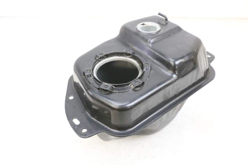 photo de SERBATOIO CARBURANTE  JM MOTORS SANTANA EVO 50 (2024 - 2026) - Vista principale