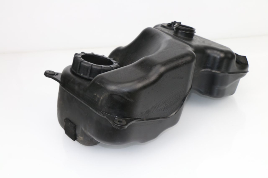 photo de SERBATOIO CARBURANTE SUZUKI SIXTEEN 125 (2008 - 2010)