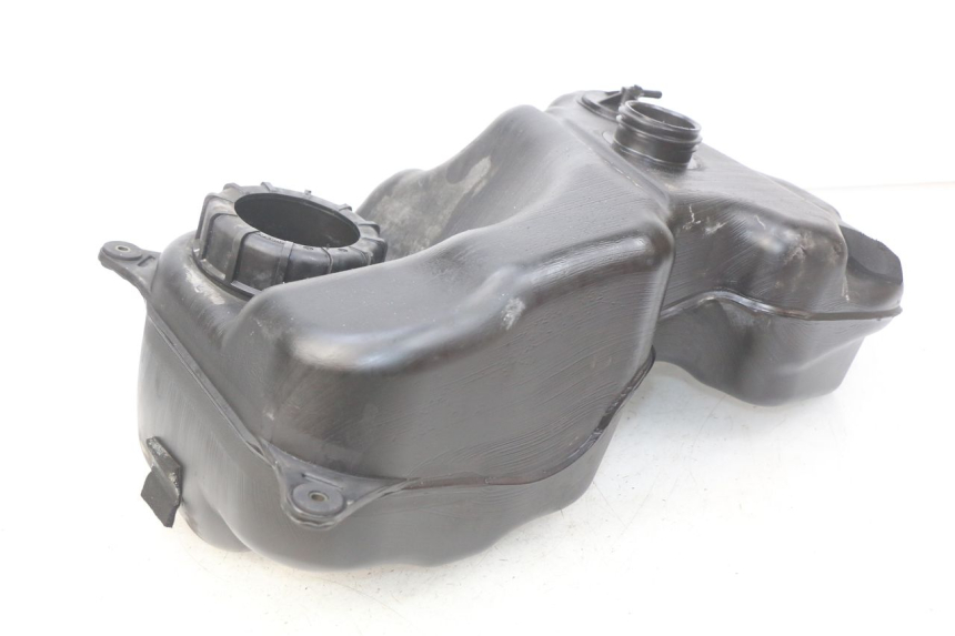 photo de SERBATOIO CARBURANTE SUZUKI SIXTEEN 125 (2008 - 2010)