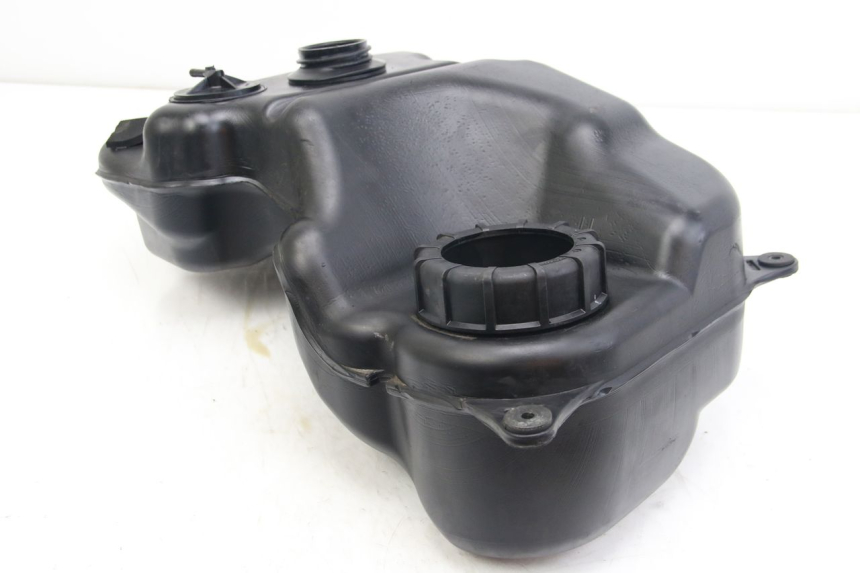 photo de SERBATOIO CARBURANTE SUZUKI SIXTEEN 125 (2008 - 2010)