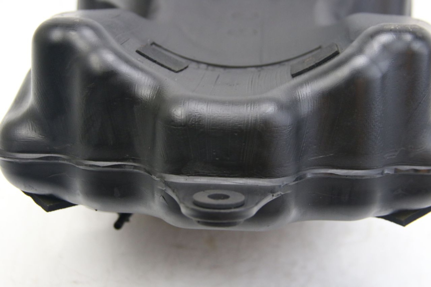 photo de SERBATOIO CARBURANTE SUZUKI SIXTEEN 125 (2008 - 2010)