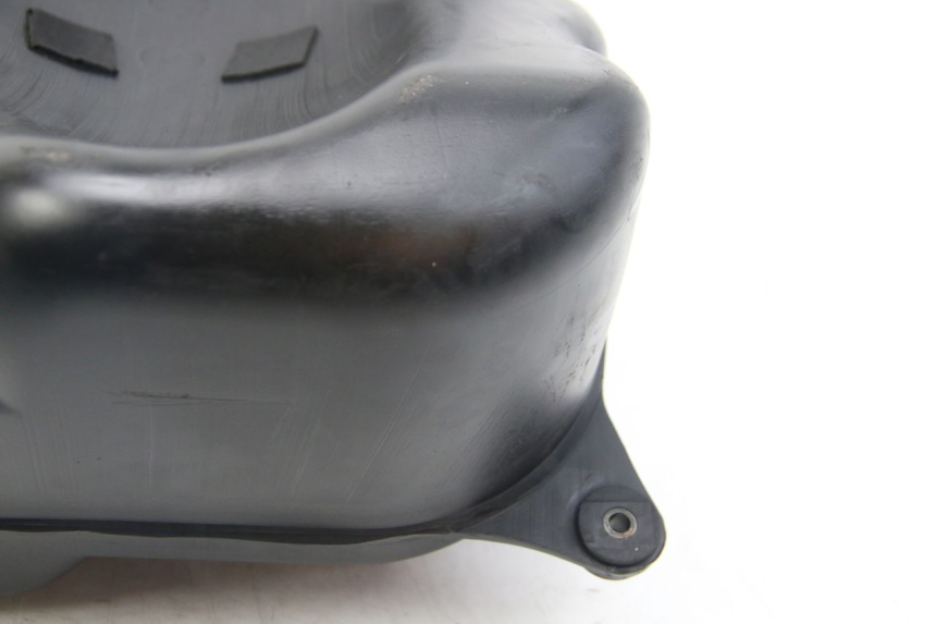 photo de SERBATOIO CARBURANTE SUZUKI SIXTEEN 125 (2008 - 2010)