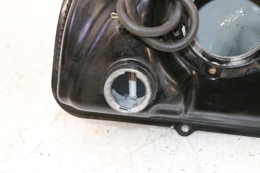 photo de SERBATOIO CARBURANTE  NECO TEMPO 4T 50 (2022 - 2026) - Zoom sullo stato d'uso