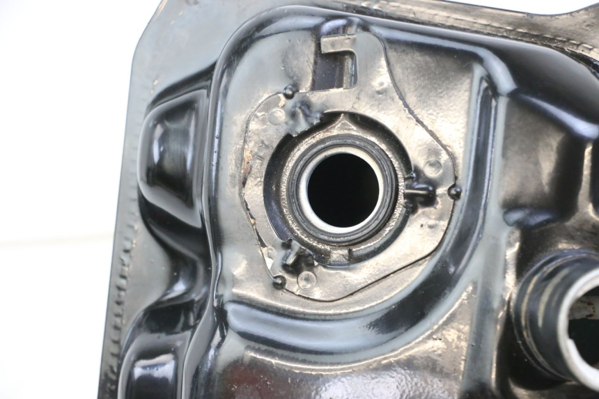 photo de SERBATOIO CARBURANTE  TNT MOTOR ROMA 10' 2T 50 (2011 - 2018)