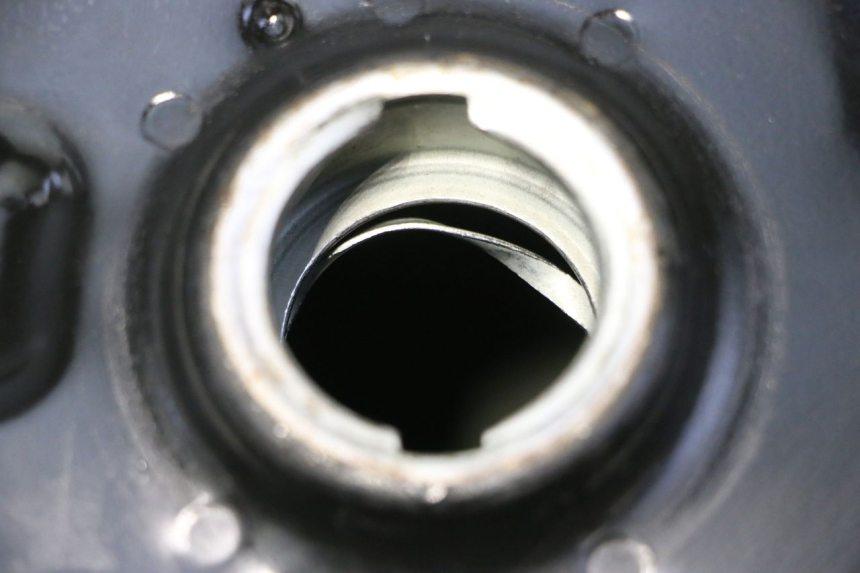 photo de SERBATOIO CARBURANTE  PEUGEOT TWEET PRO CARGO 50 (2018 - 2020) - Zoom sullo stato d'uso