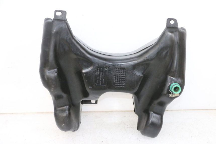 photo de Serbatoio carburante PEUGEOT VIVACITY 100 (1999 - 2008) - Zoom sullo stato d'uso