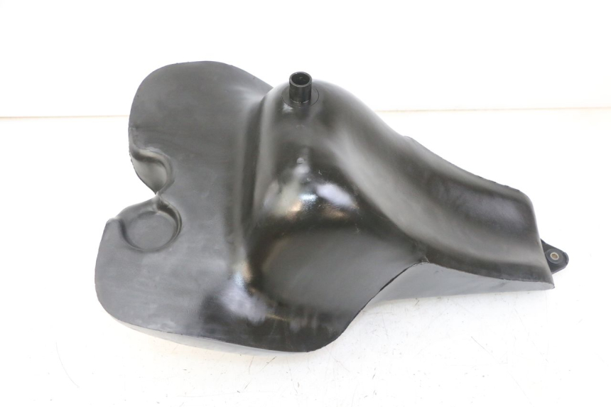photo de SERBATOIO CARBURANTE  YAMAHA WHY 50 (1998 - 2000)