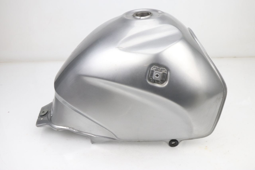 photo de SERBATOIO CARBURANTE  HONDA XLV VARADERO 125 (2000 - 2006)