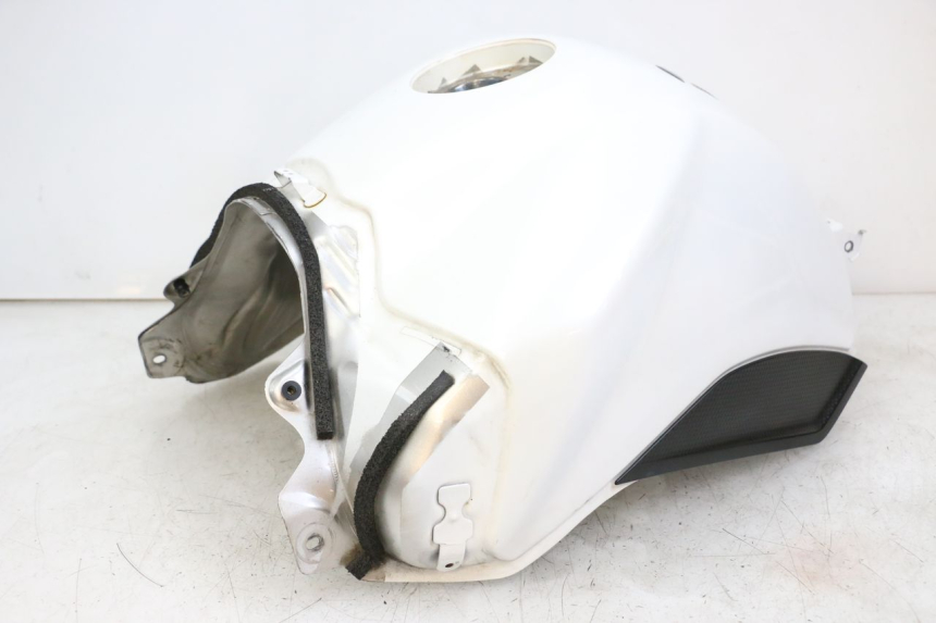 photo de SERBATOIO CARBURANTE  YAMAHA FZ1 FAZER 1000 (2007 - 2009)