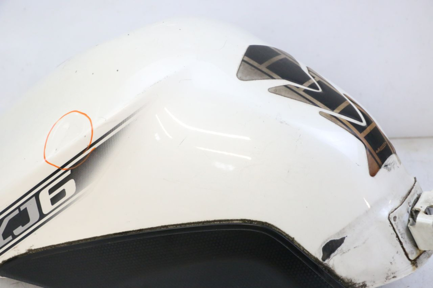 photo de SERBATOIO CARBURANTE  YAMAHA XJ6 ABS 600 (2008 - 2016)