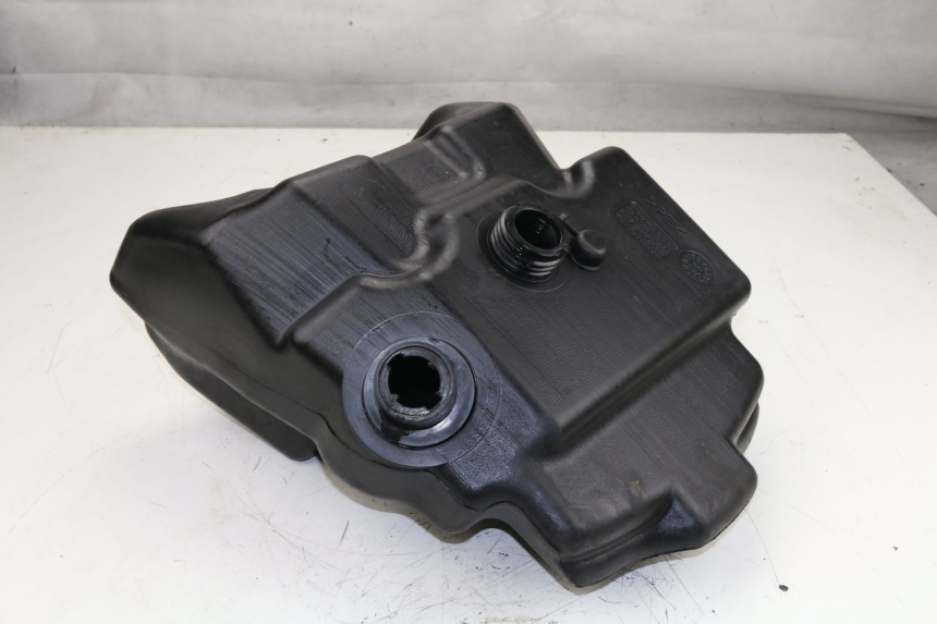 photo de Serbatoio carburante YAMAHA YP MAJESTY 125 (2007 - 2010)