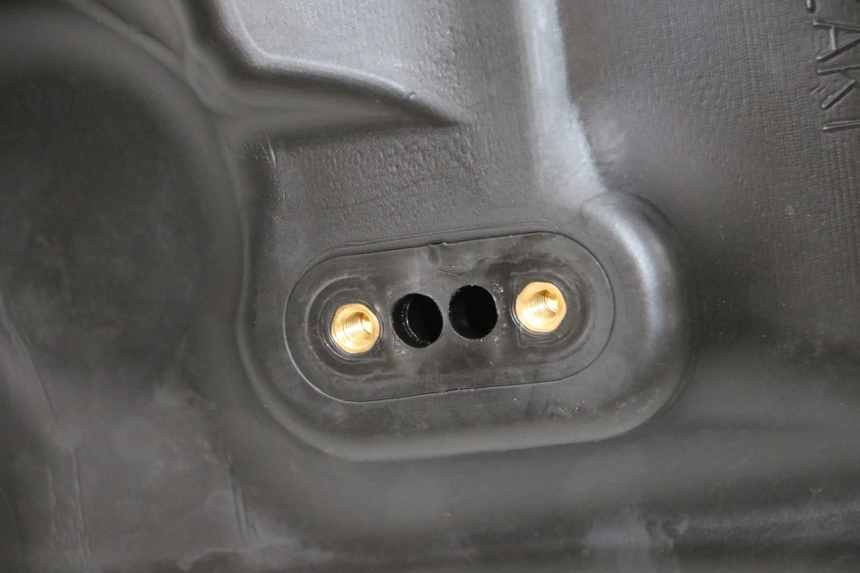 photo de SERBATOIO CARBURANTE  YAMAHA YFM R RAPTOR 250 (2008 - 2014) - Zoom sullo stato d'uso