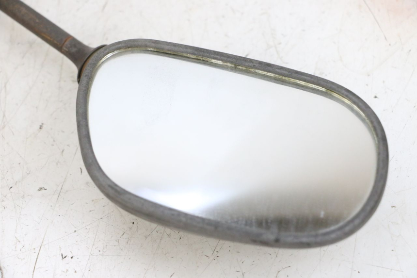 photo de SPECCHIETTO SINISTRO PEUGEOT KISBEE 4T 50 (2010 - 2017) - Stato della superficie e materiale