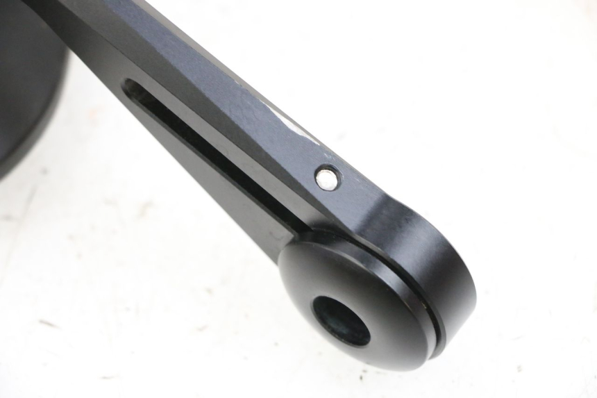 photo de SPECCHIO SINISTRO YAMAHA MT-07 MT07 ABS 700 (2018 - 2020) - Primo piano tecnico