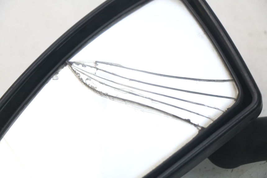 photo de SPECCHIO SINISTRO PEUGEOT SATELIS 300 (2012 - 2015) - Primo piano tecnico