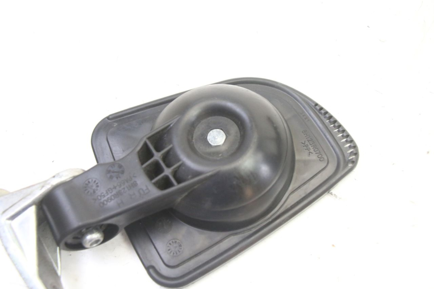 photo de SPECCHIO SINISTRO HONDA ST PAN EUROPEAN 1300 (2002 - 2013)