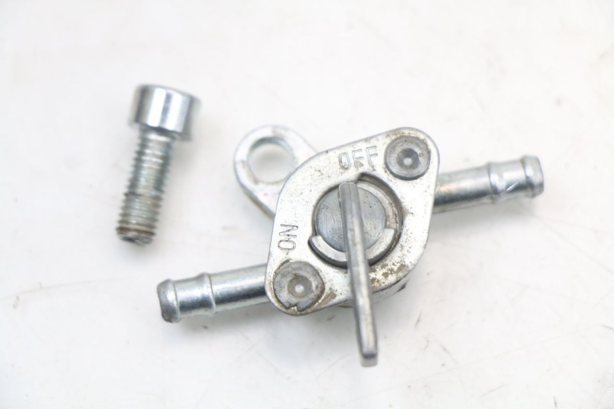 photo de Rubinetto serbatoio KSR RACING DRIFT 140 - Altra angolazione