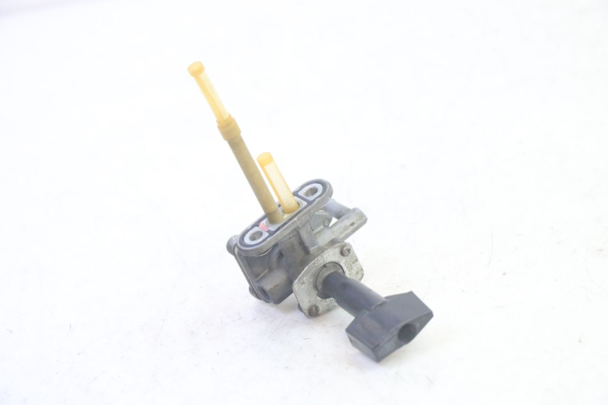 photo de RUBINETTO SERBATOIO SUZUKI GSF N BANDIT 600 (1996 - 1999) - Vista principale