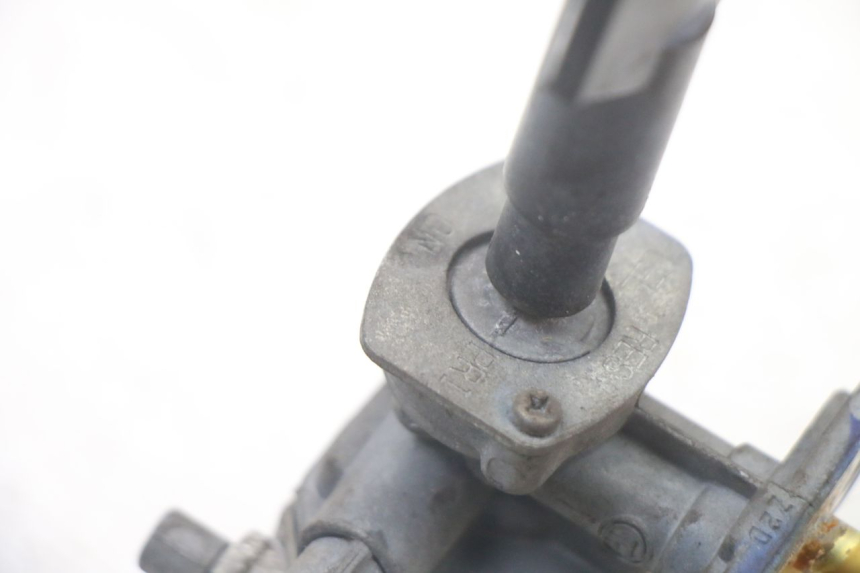 photo de RUBINETTO SERBATOIO SUZUKI GSF S BANDIT 600 (2000 - 2004)