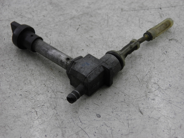 photo de ROBINET RESERVOIR PEUGEOT LUDIX 50 (2008 - 2017)