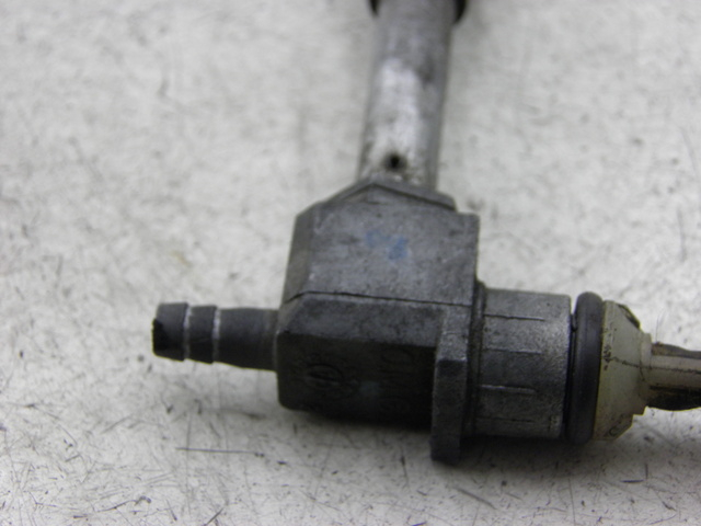 photo de ROBINET RESERVOIR PEUGEOT LUDIX 50 (2008 - 2017)