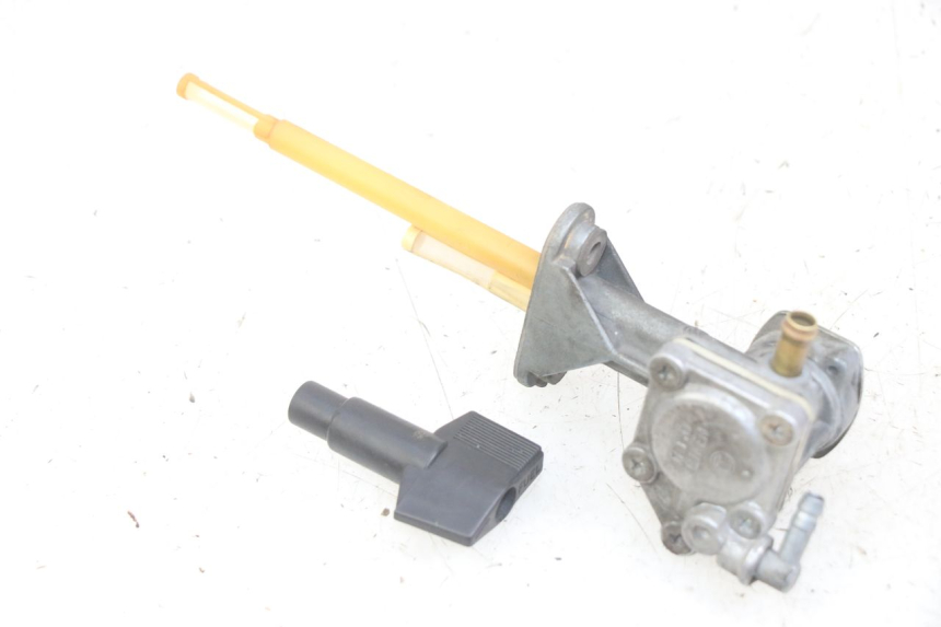 photo de RUBINETTO SERBATOIO YAMAHA XJN DIVERSION 600 (2000 - 2003)