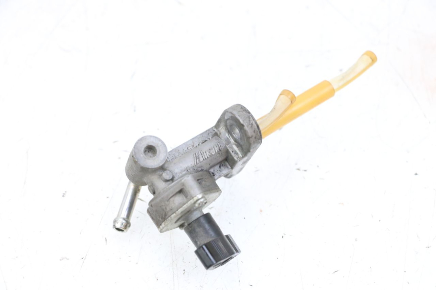 photo de RUBINETTO SERBATOIO YAMAHA YFM R RAPTOR 250 (2008 - 2014) - Primo piano tecnico