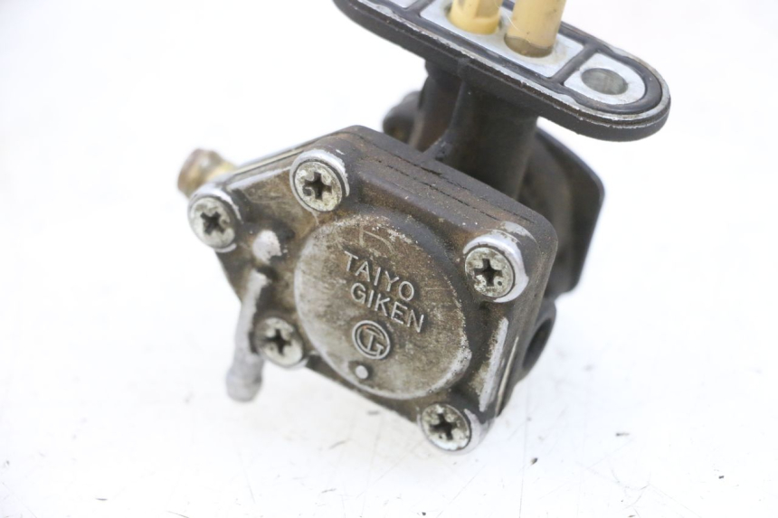 photo de RUBINETTO SERBATOIO KAWASAKI ZR 7 750 (1999 - 2001) - Altra angolazione