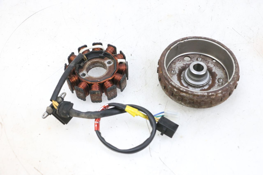 photo de ROTOR STATOR KYMCO AGILITY 16+ 4T 50 (2018 - 2023) - Primo piano tecnico