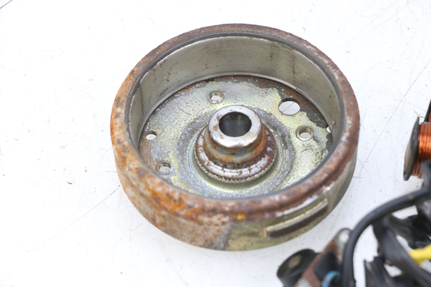 photo de STATORE KYMCO AGILITY CITY 4T 50 (2008 - 2016) - Dettagli dei punti di fissaggio