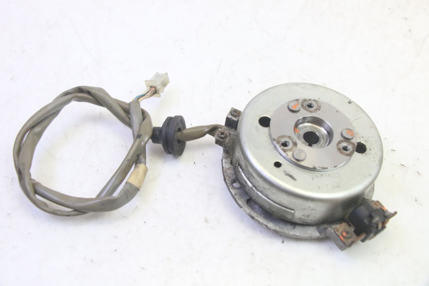 photo de ROTOR STATOR MBK BOOSTER SPIRIT 50 (2004 - 2017) - Zoom sullo stato d'uso