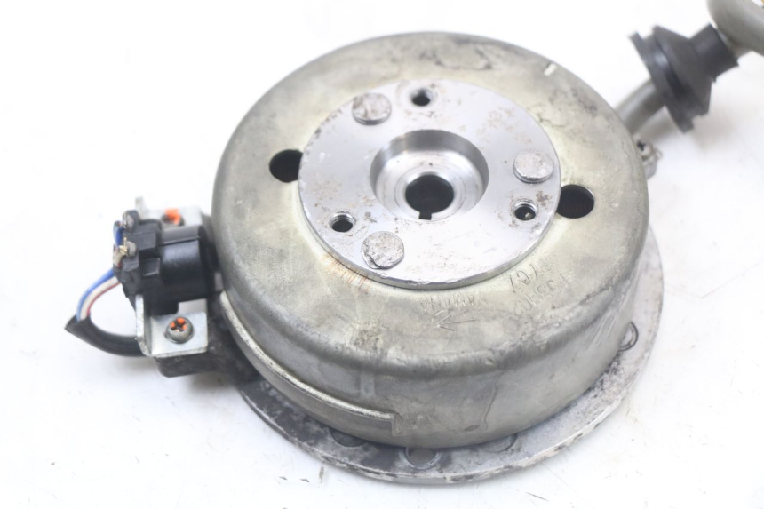 photo de STATORE YAMAHA BW'S 50 (2004 - 2017) - Dettagli dei punti di fissaggio