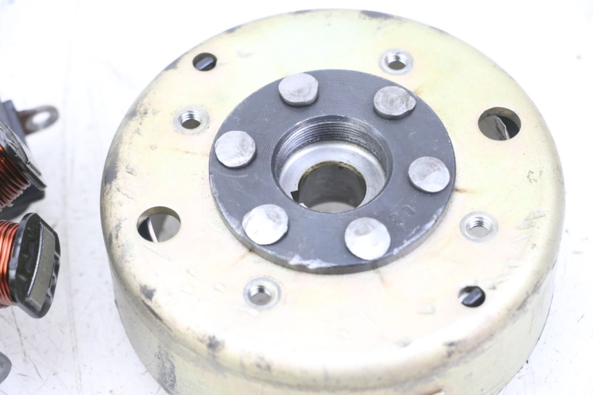 photo de STATORE GOES WIKI 125 (2010 - 2015) - Stato della superficie e materiale